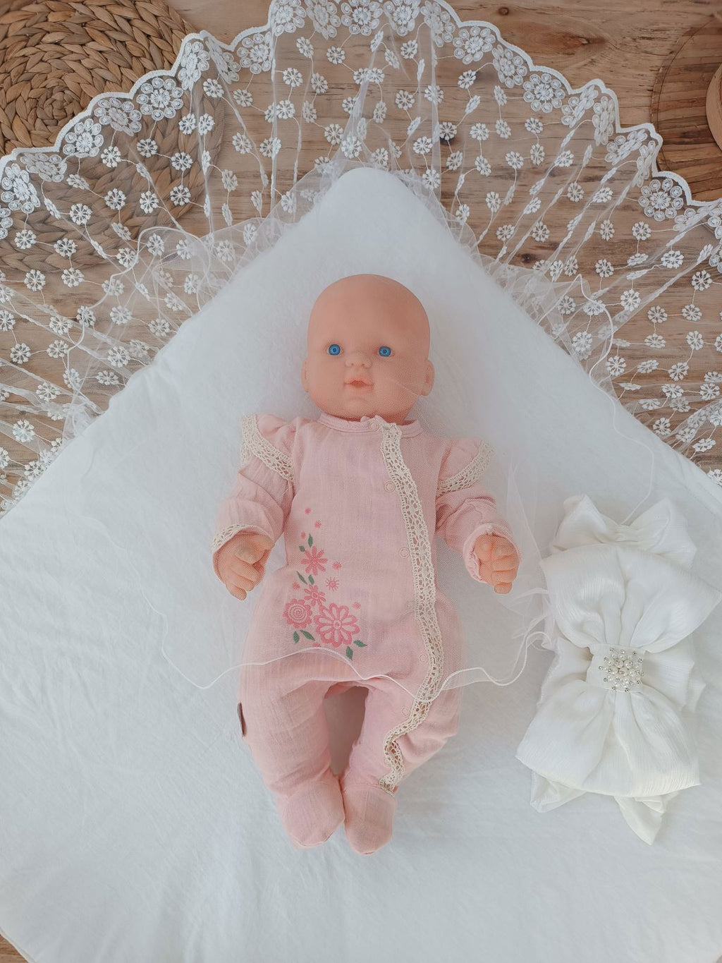 Yenidoğan Ay Işığı Papatya Dantelli Taşlı Fiyonk Bebek Battaniyesi Kundak