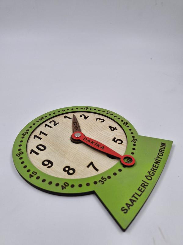 Ahşap Saatleri Öğreniyorum Montessori Eğitici Oyuncak Yeşil Renk 19 cm x 15 cm